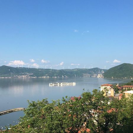 Apartmani Vidikovac Galambóc Kültér fotó