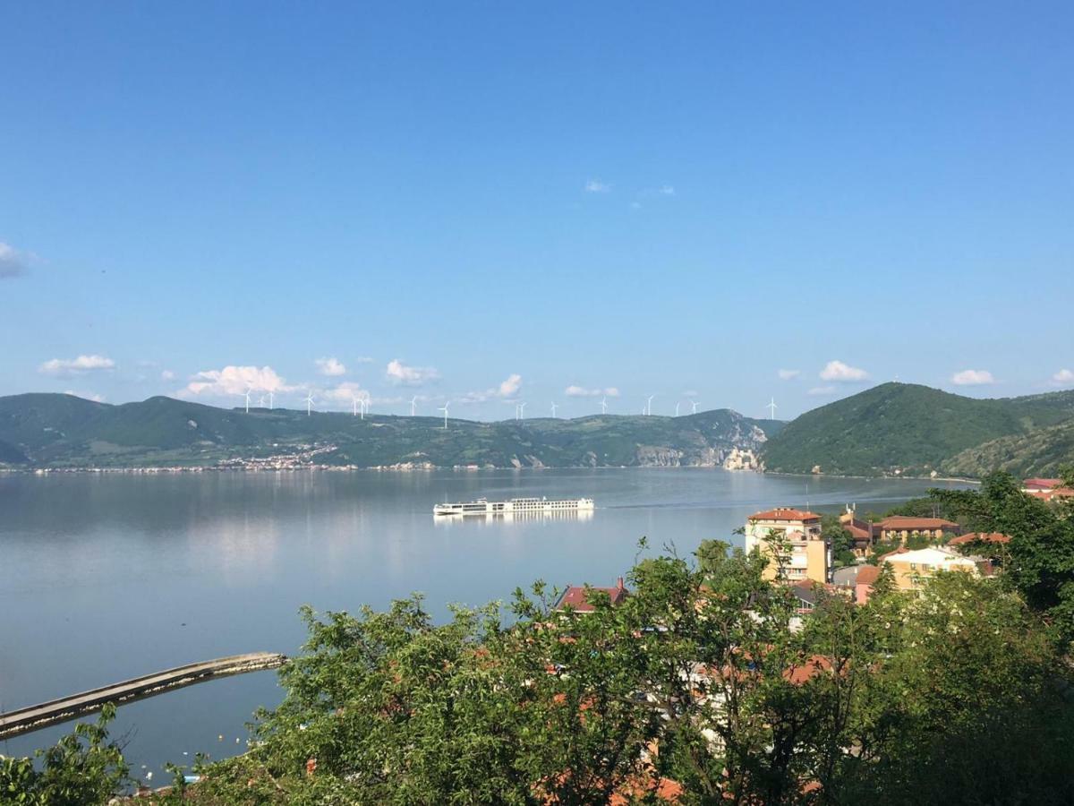Apartmani Vidikovac Galambóc Kültér fotó