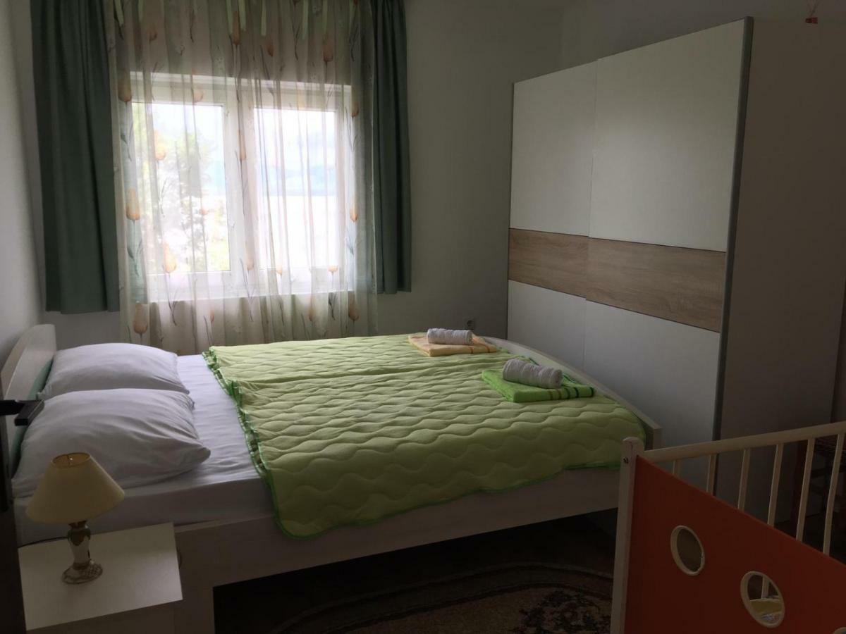 Apartmani Vidikovac Galambóc Kültér fotó